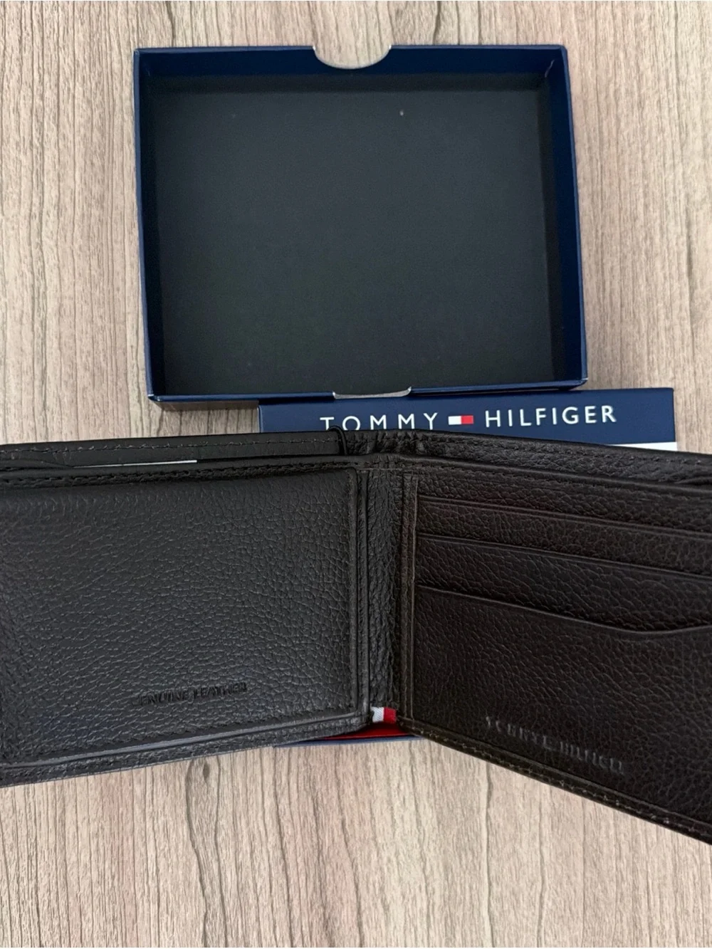 Tommy Hilfiger Brown Leather Bifold Wallet with Red & White Stitching New